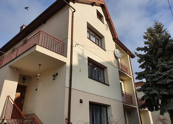 Hostel Mleczna - Metro Zacisze Warsaw